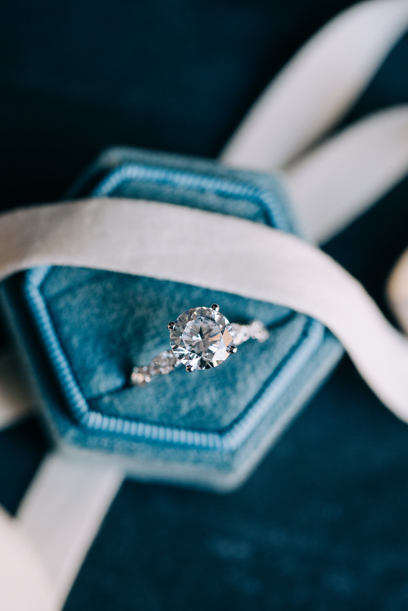 Fluted Shank Semi - Mount - Oz's Jewelers by The Hickory Jewelry Company