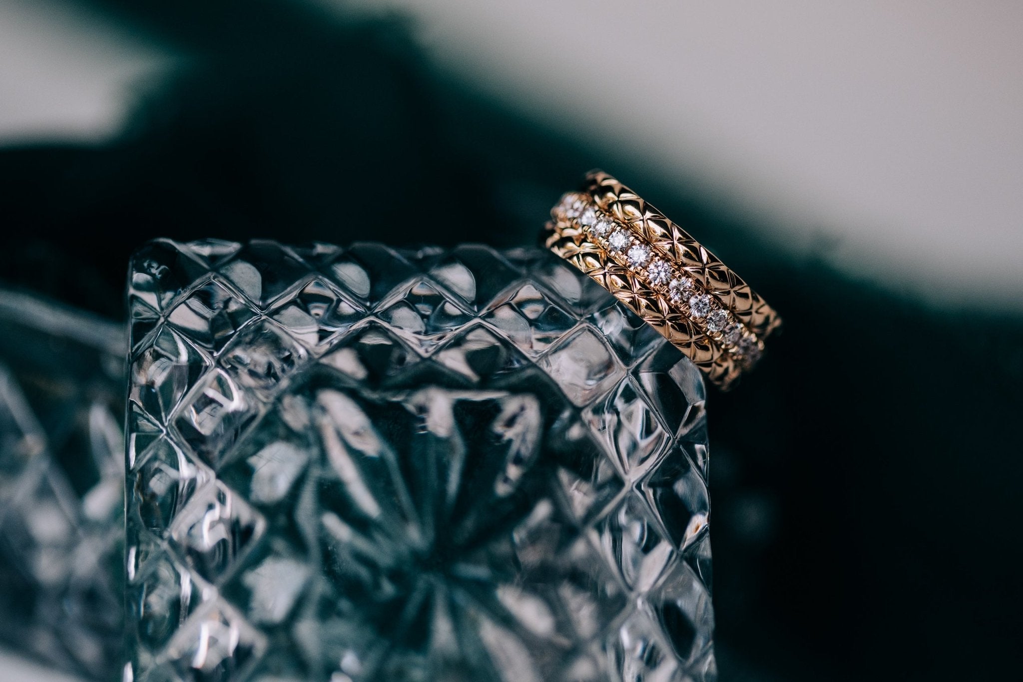 Quilts eternity ring with diamonds in the center - Oz's Jewelers by The Hickory Jewelry Company