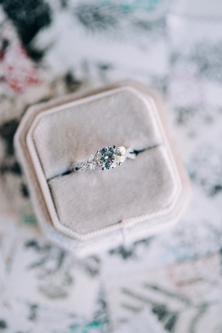 Twisted Accented Shank Semi - Mount - Oz's Jewelers by The Hickory Jewelry Company